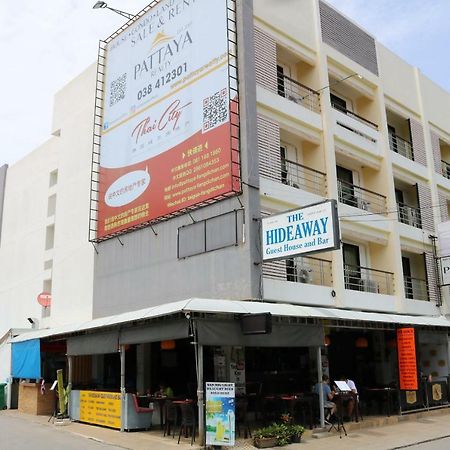 Hideaway Guest House And Bar Pattaya Bagian luar foto