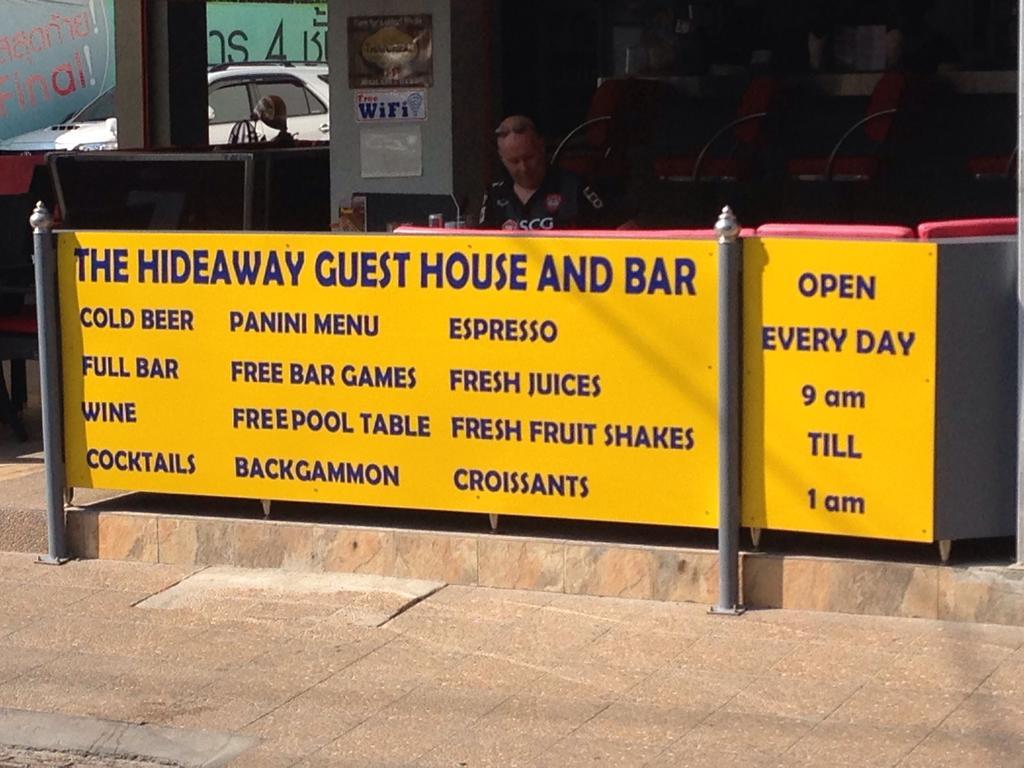 Hideaway Guest House And Bar Pattaya Bagian luar foto